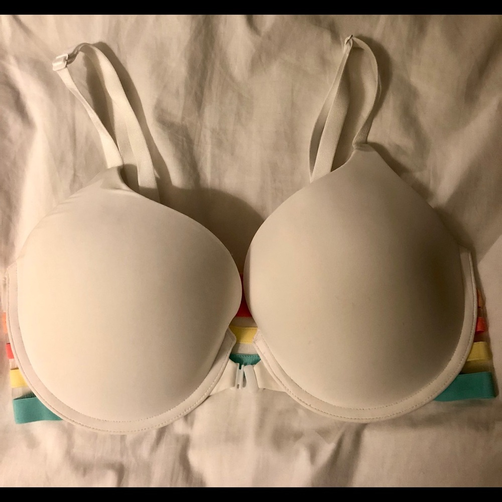 Victoria secret bra 36D